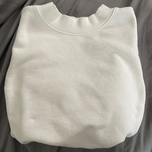 Aritzia Tna cropped white sweatshirt